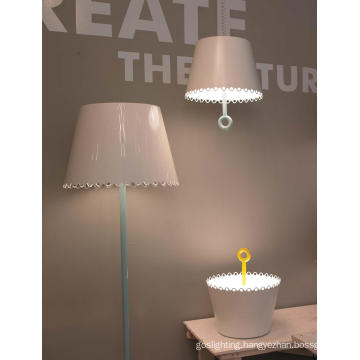 New Style White E27 Metal Table Lamp Modern (MT21158-3-400)